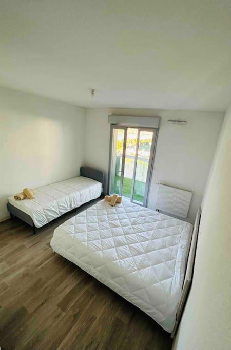 Appartement T2 + Parking Privatif - Centre Ville Bayonne Buitenkant foto