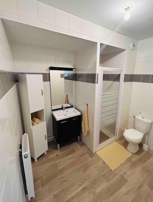 Appartement T2 + Parking Privatif - Centre Ville Bayonne Buitenkant foto